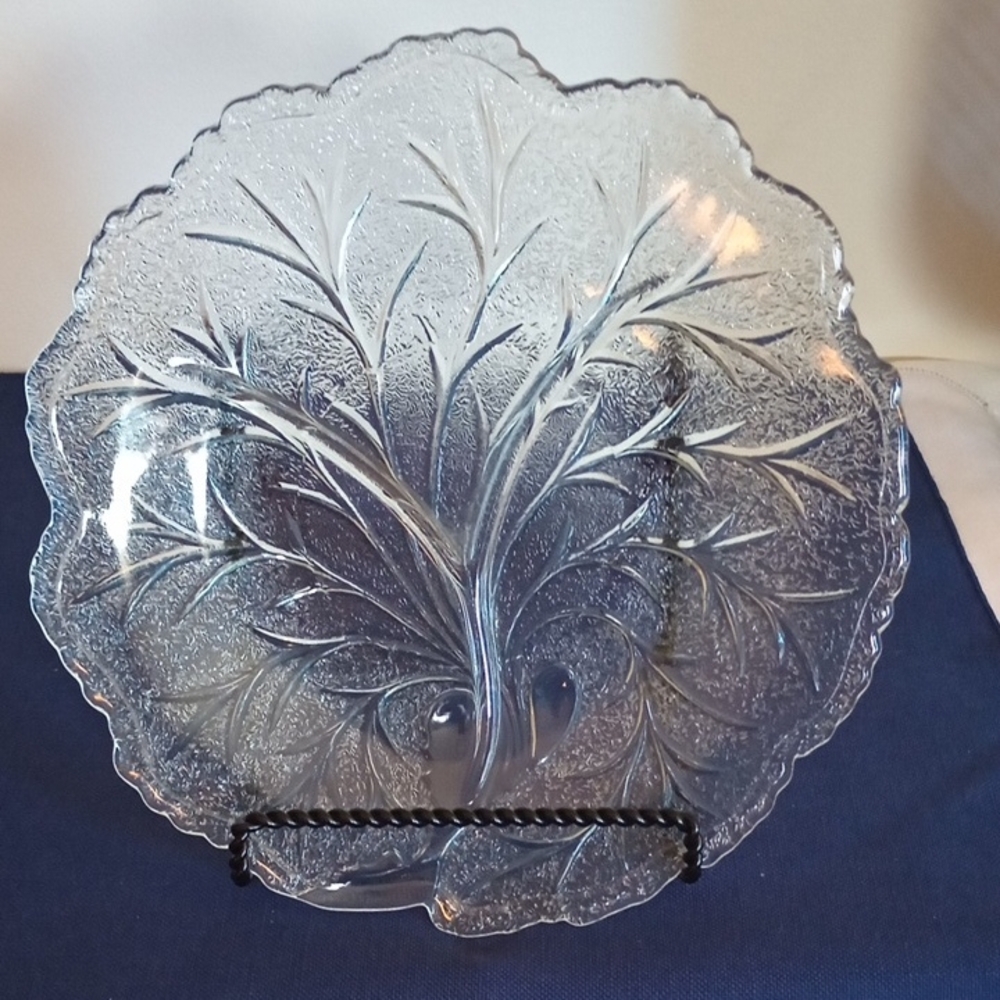 TREE OF LIFE VINTAGE INDIANA SERVING PLATE, CLEAR CUT GLASS